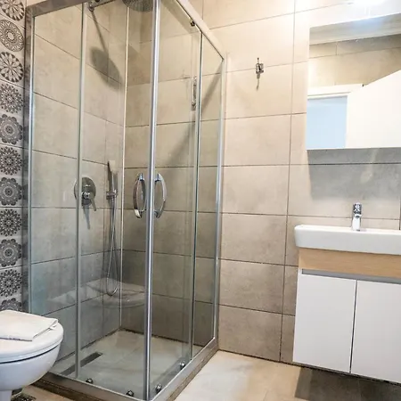 M2 Hodinový hotel *