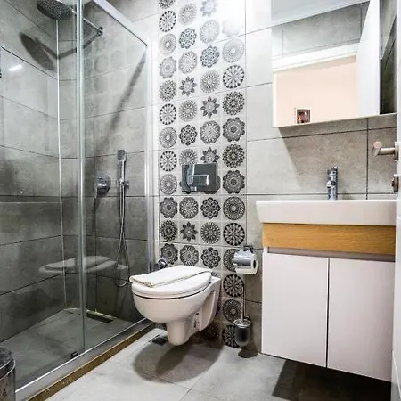 Hodinový hotel M2 *